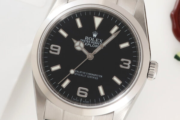 シンプルな中に、遊び心を感じる特徴的なインデックスを持つシリーズ！