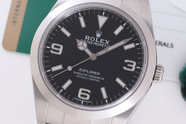 『長く』『幅広く』に適した大人気モデル！Ref.214270