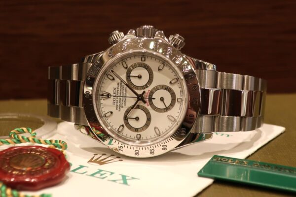 雰囲気抜群のクリームダイヤル入荷！ロレックス　デイトナ　Ref.116520