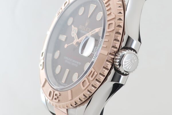 お洒落な1本をお探しの方におすすめ！ロレックス ヨットマスター40 Ref.116621