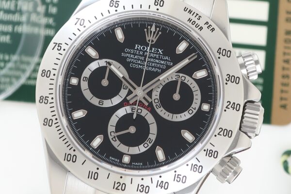 セラミックベゼルに勝るとも劣らないステンベゼル/デイトナ Ref.116520