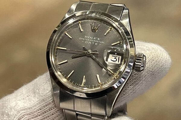 入荷が非常に少ないヴィンテージレディースモデル！Ref.6516