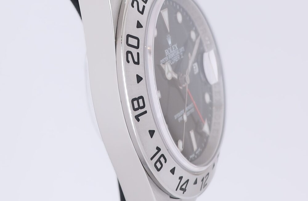 無骨なステンレスベゼルも魅力的◎/エクスプローラーII Ref.16570